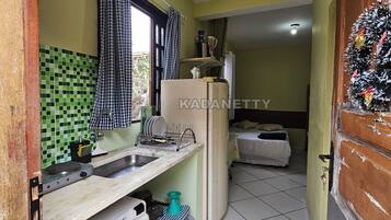 1 bedroom, desk, iron/ironing board, WiFi (free)