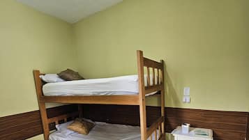 1 bedroom, desk, iron/ironing board, WiFi (free)
