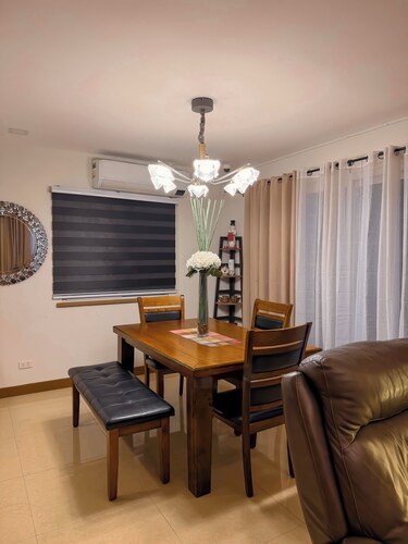 StarNest | Cozy Private Room for 2 in a Shared Home near SM Mall Telebastagan