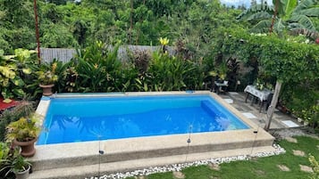 Piscine extérieure