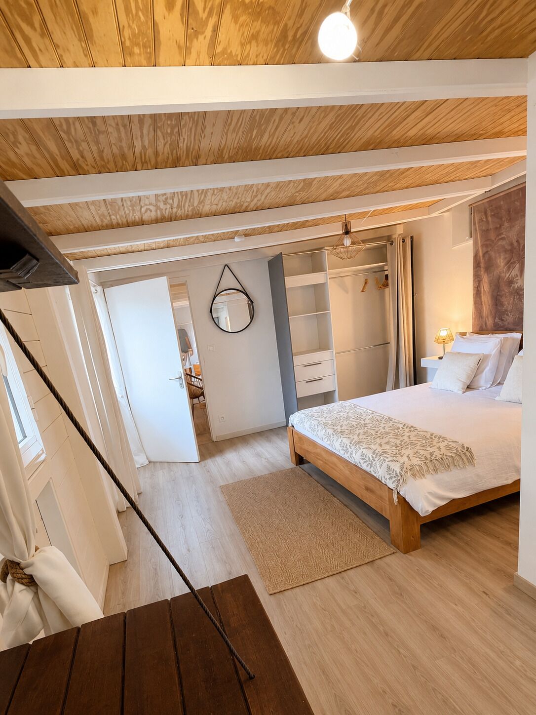1 bedroom, iron/ironing board, internet, bed sheets