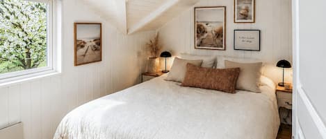 4 bedrooms, WiFi (free)