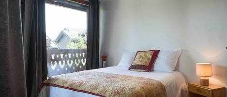 4 bedrooms, WiFi (free)