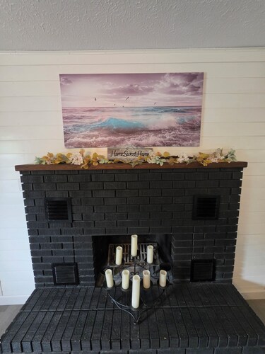 Charming 3 bedroom house in St Robert. Only 3 minutes from the main gate of FLW.