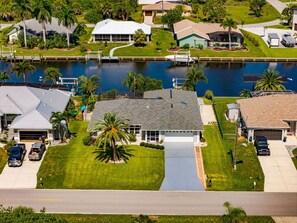 Exterior - Waterfront - Heated Pool - Dock - Gulf Access - Bring Your Boat (Port Charlotte)