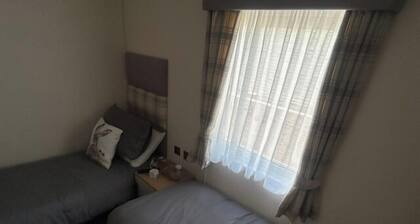 6 berth, ideal for edin fringe, tattoo, etc