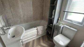Shower, towels