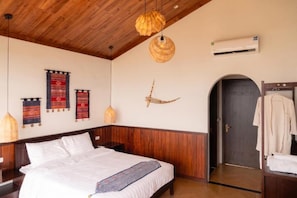 Double Room, Balcony, Mountain View | Desk, blackout drapes, WiFi (free)