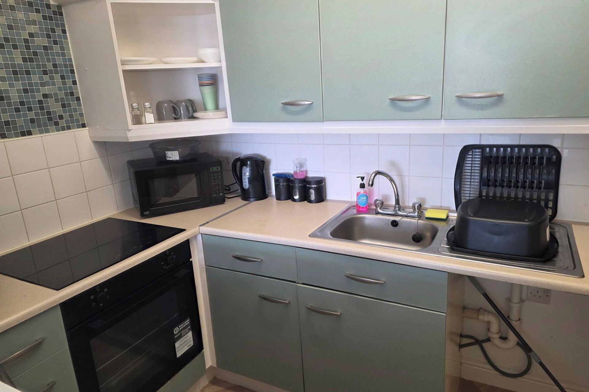 Fridge, microwave, oven