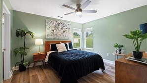 Room - Adorable 2-bedroom condo in charming Arden near airport (arden)