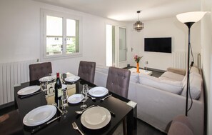 Interior - Beautiful home in Montélimar (Montélimar)