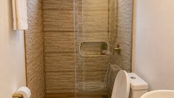 Comfort Room, Balcony, Mountain View | Bathroom | Towels