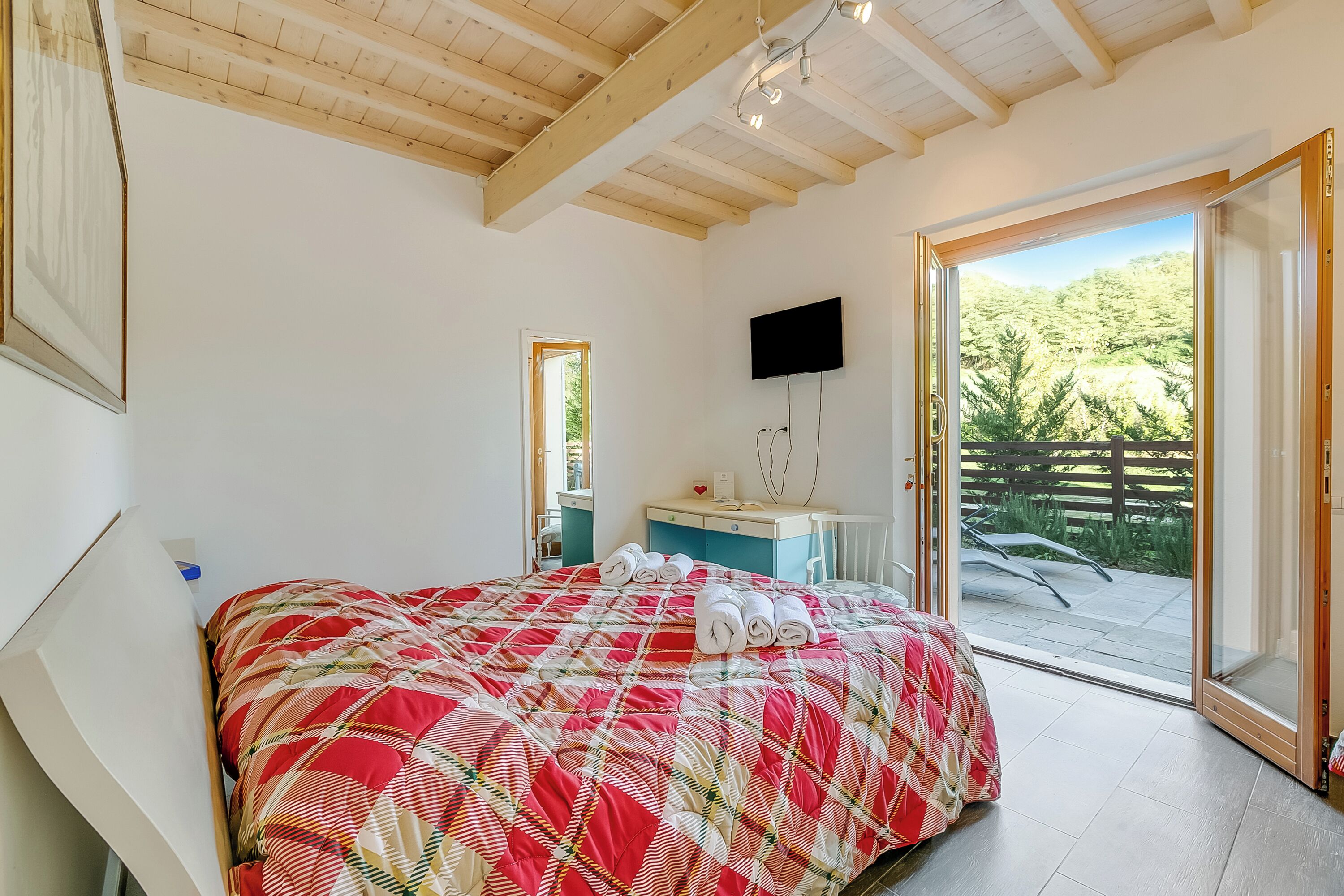 1 bedroom, free WiFi, bed sheets