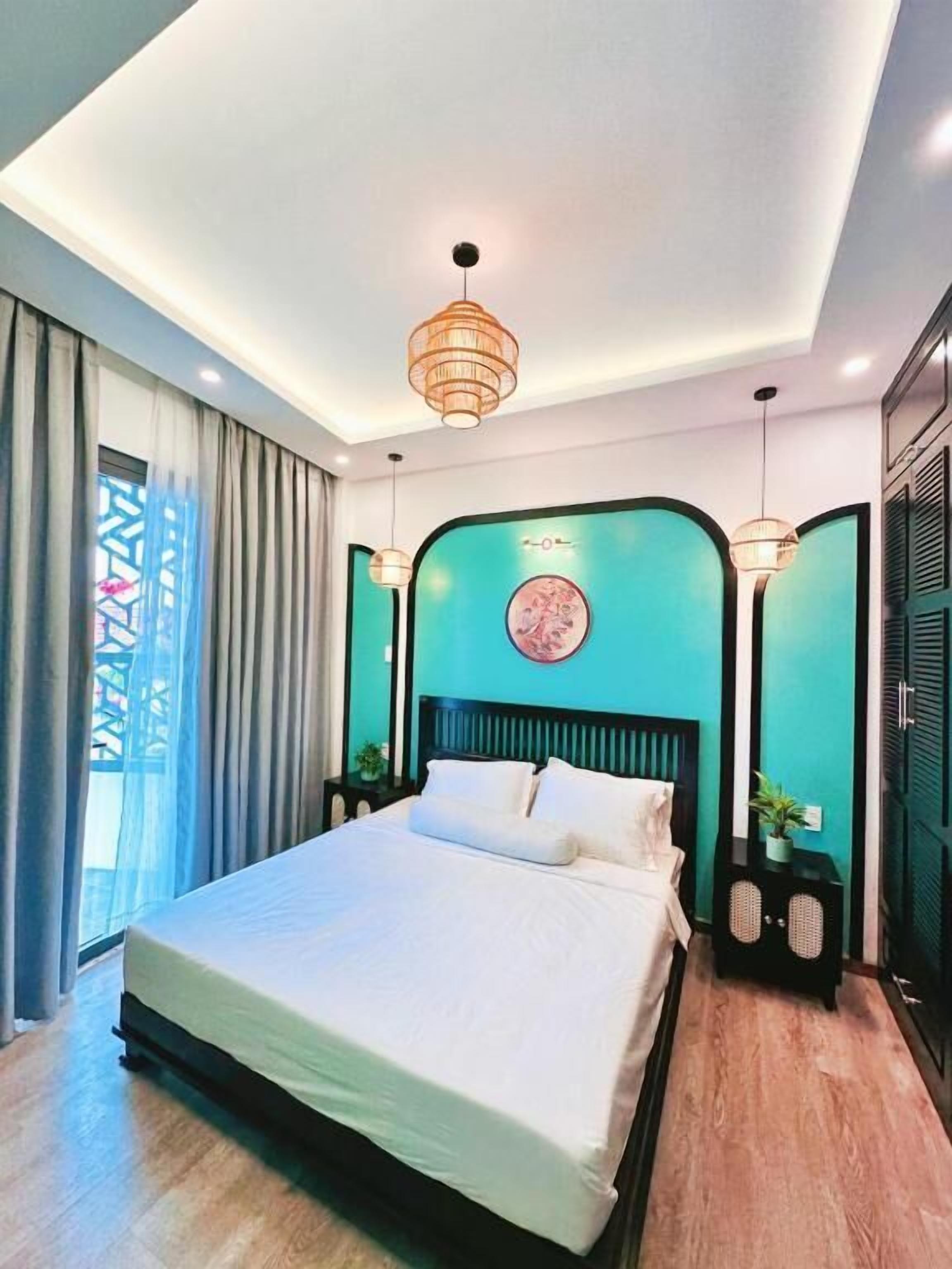 Panoramic Studio, Balcony, City View | Free WiFi