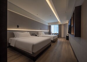 Luxury Twin Room, City View | Premium bedding, down comforters, in-room safe, blackout drapes - Jian Shan Hall (Chengdu City)