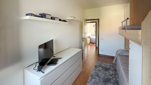 Unclassified image, 2 of 18, button - Gorgeous apartment in Marotta with WiFi (Marotta)