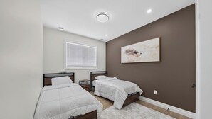 2 Schlafzimmer, Bügeleisen/Bügelbrett, kostenloses WLAN, Bettwäsche