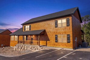 Exterior - New Cabin in Tall Timbers! Private Indoor Pool! (Hollister)