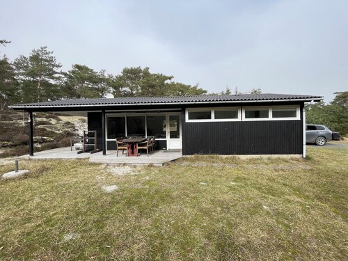 Cosy little cottage in the woods at Dueodde