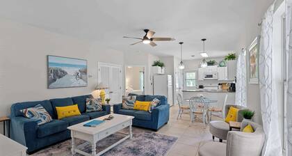 Cottage Near The Wharf with Pool