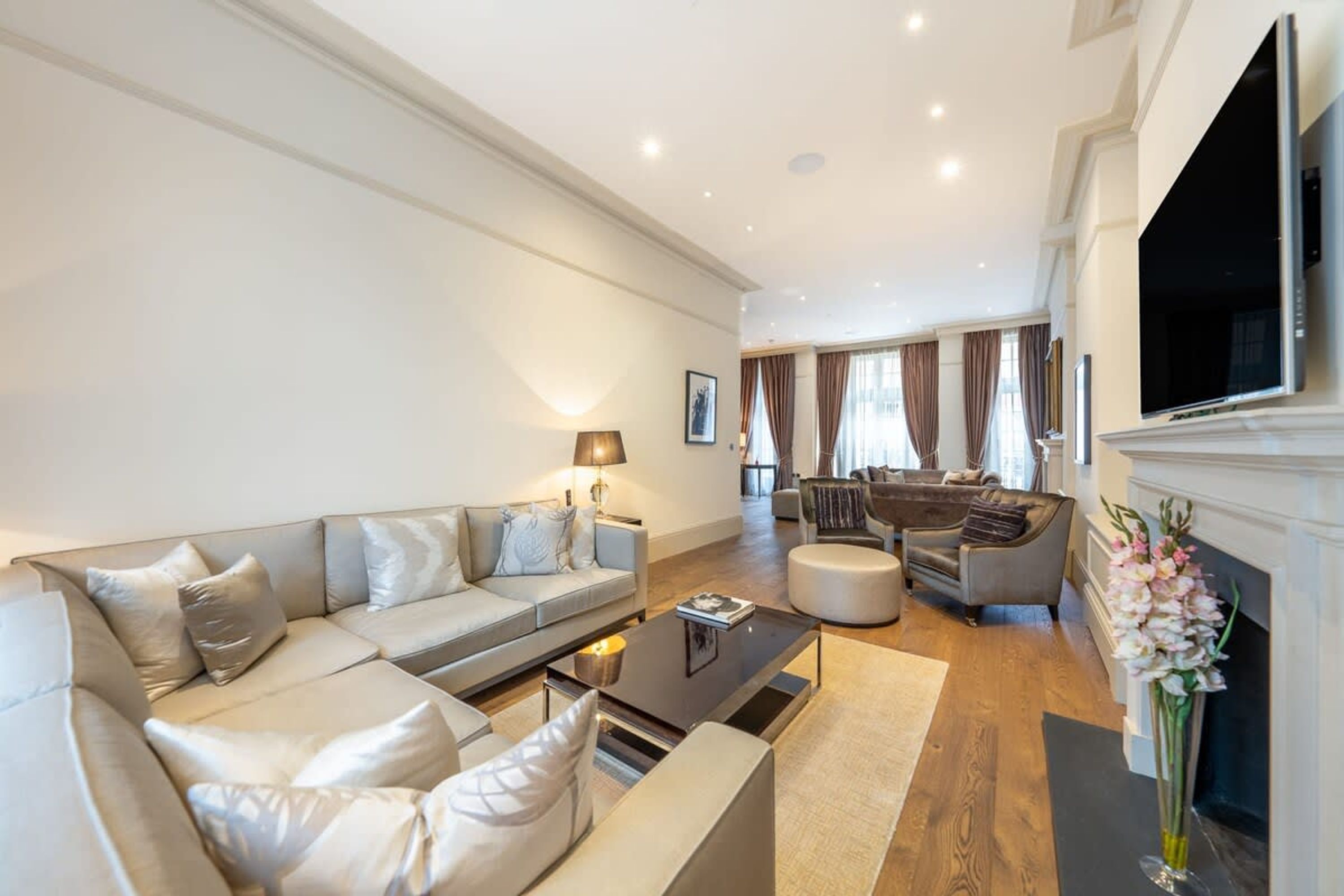 House | 7 bedrooms, high-speed internet