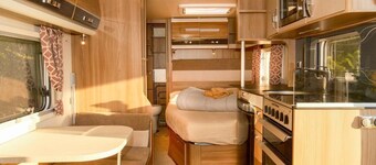 Sundale Caravan Retreat 4 Berth - Wanaka