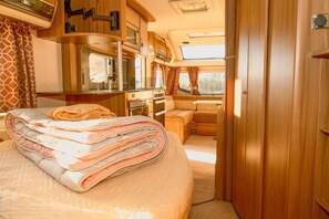 Deluxe Double Room, Lake View