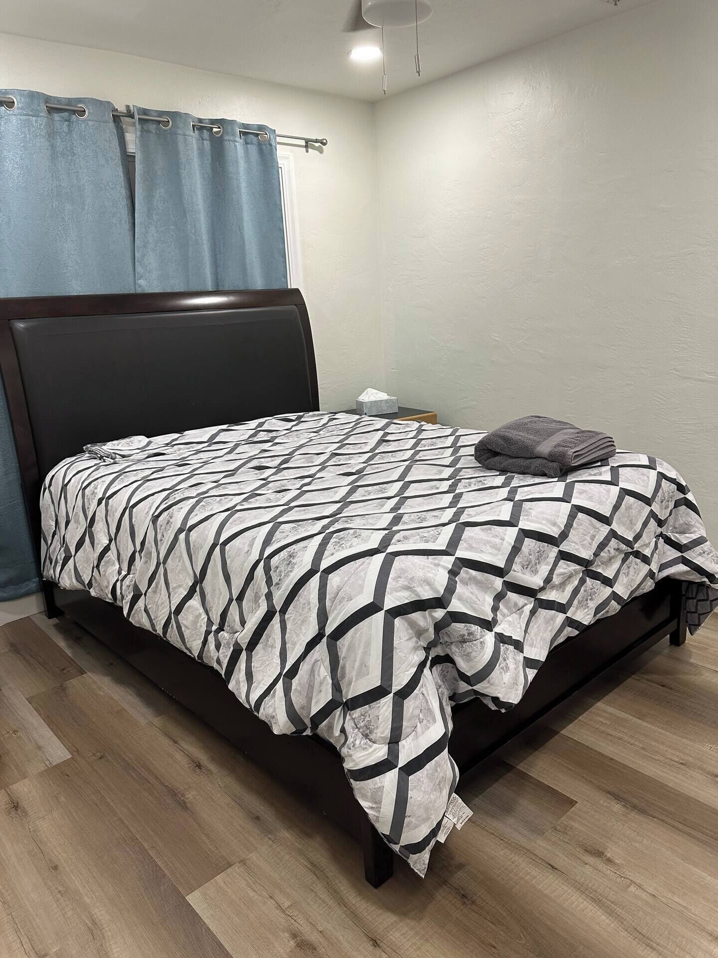 2 bedrooms, WiFi, bed sheets