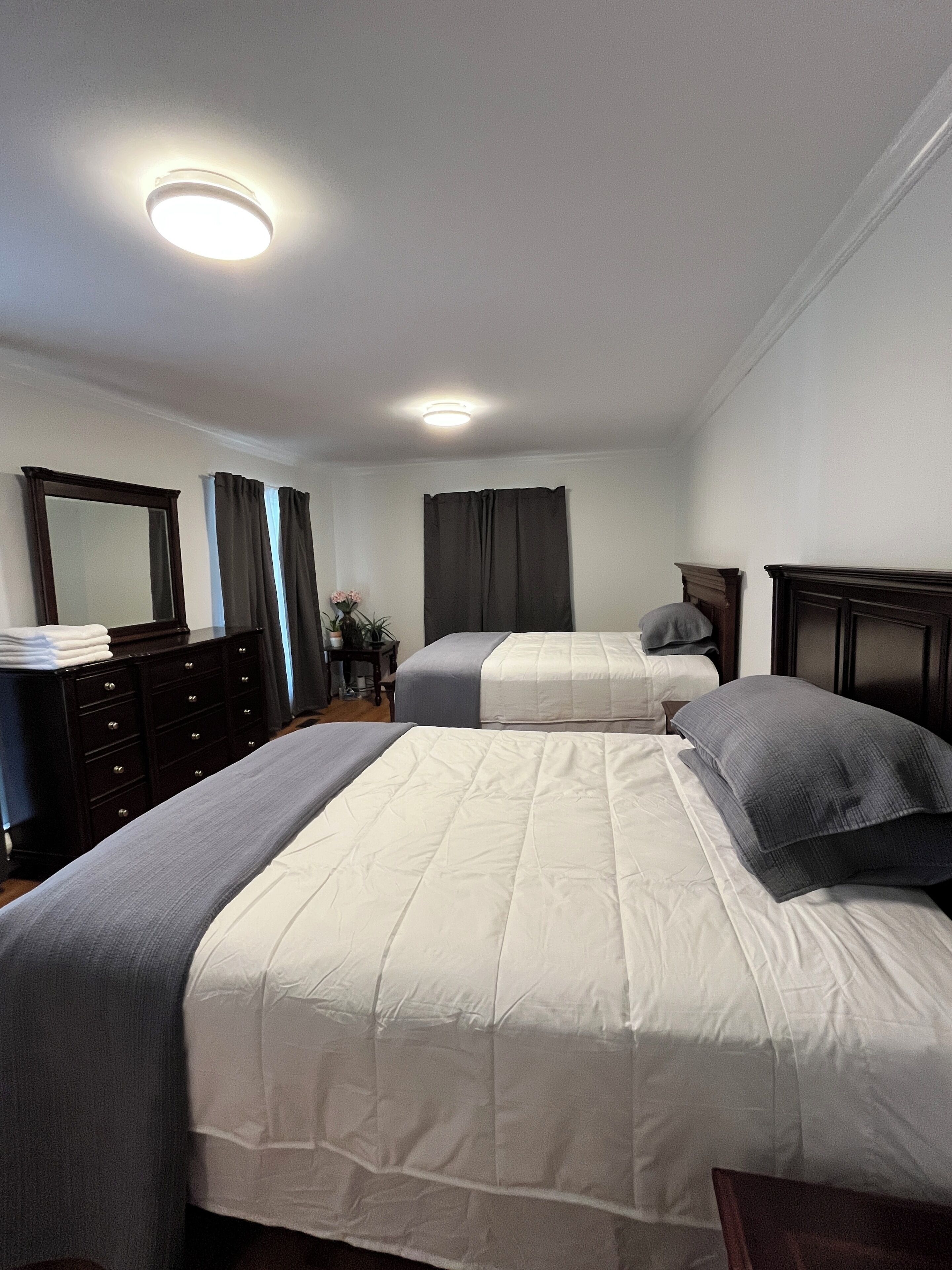 4 bedrooms, WiFi, bed sheets