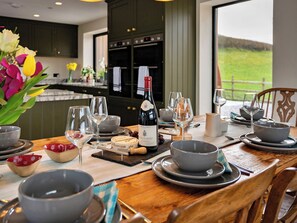 Dining - 0 bedroom accommodation in Llanuwchllyn (Llanuwchllyn)