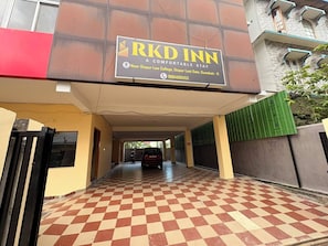 Exterior detail - RKD INN a comfortable stay (Guwahati)