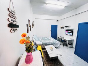 Room - 105 Budget Room, wifi&utilities Bangkok’s center (Bangkok)