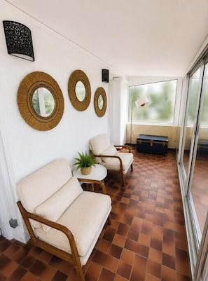 Interior - Charming house—4 bedrooms and 2 terraces. (Lumio)