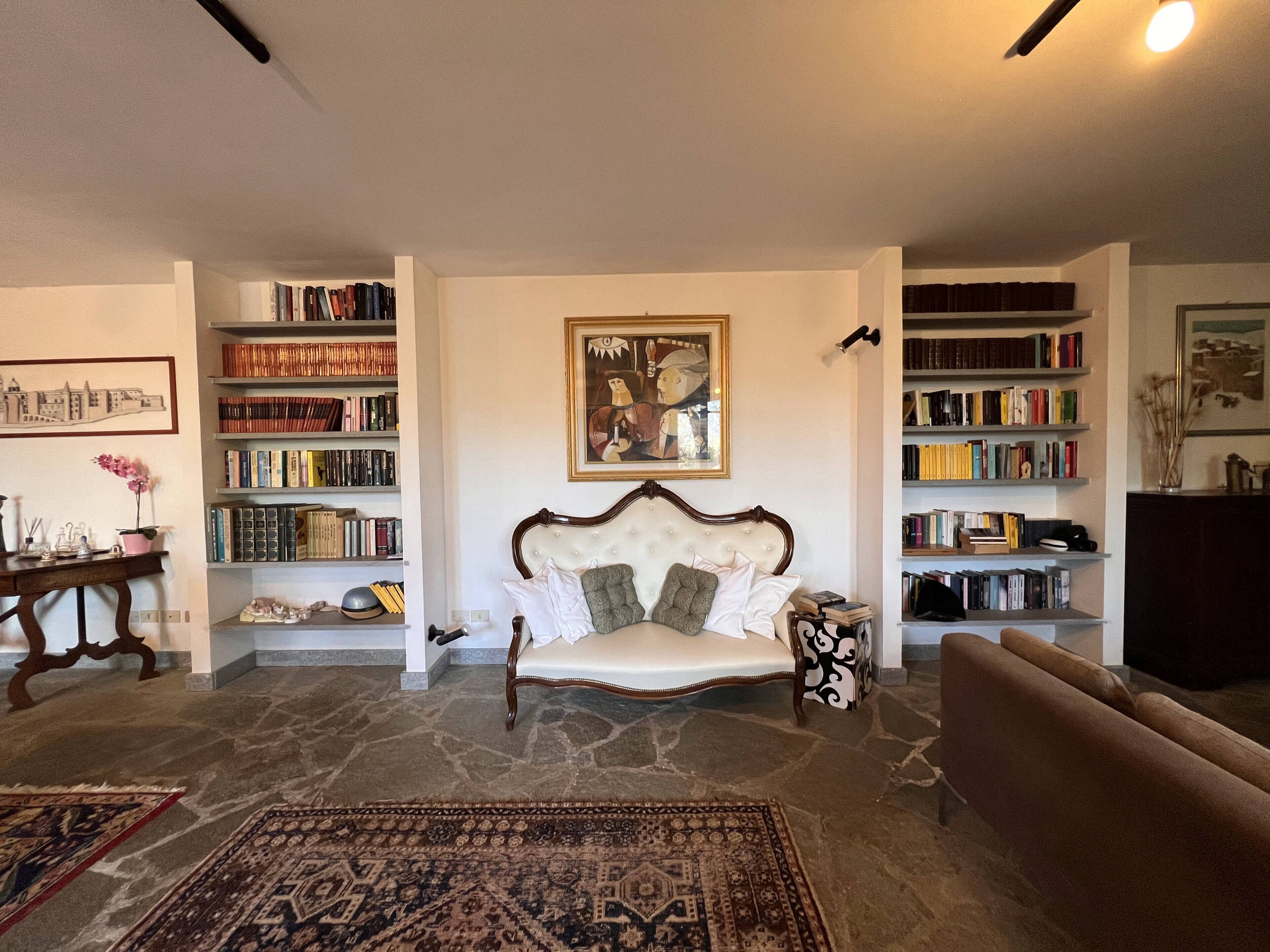Vila superior, vista para o jardim | Parte interna