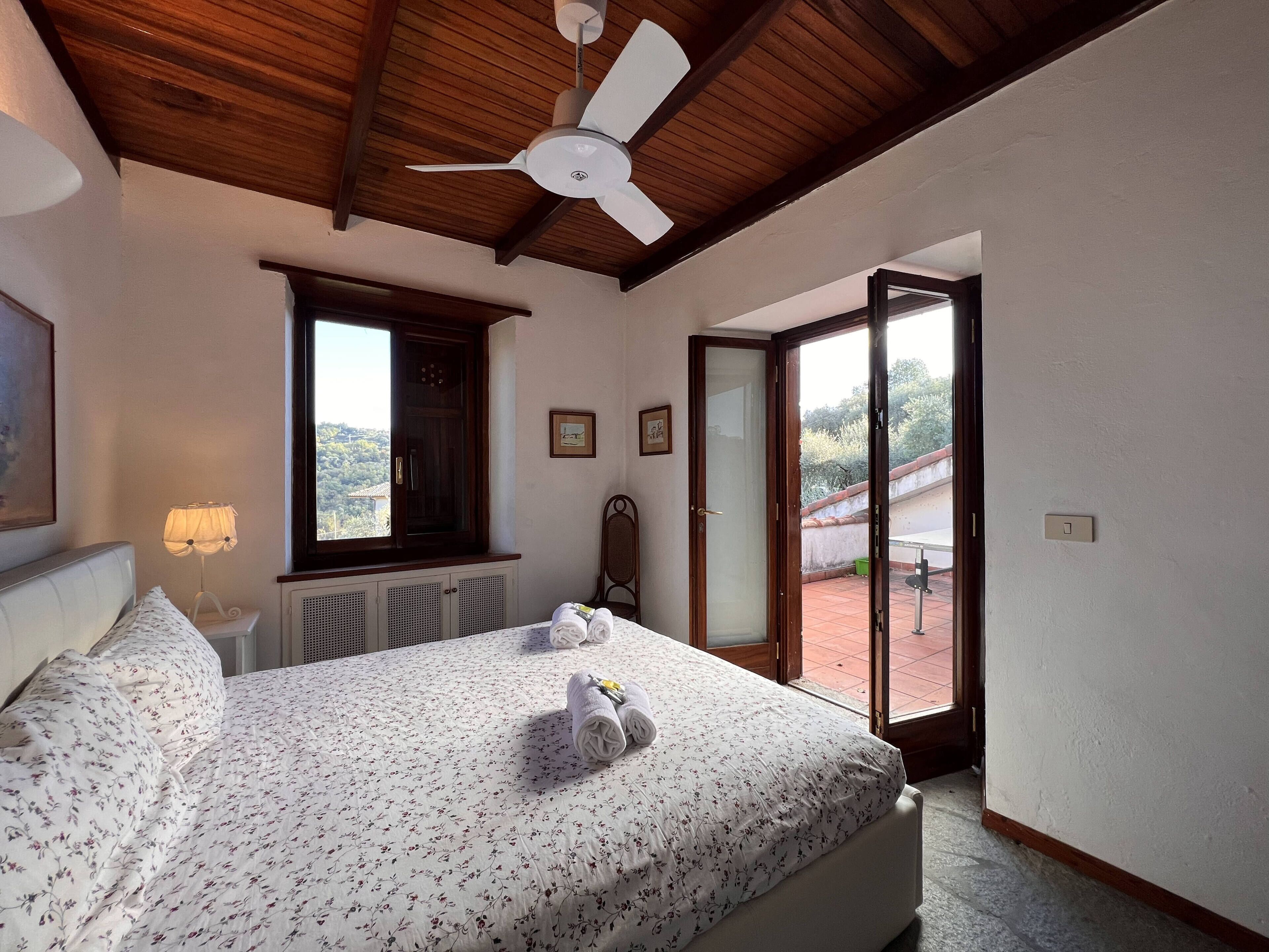 Superior Villa, Garden View | Iron/ironing board, WiFi (free)