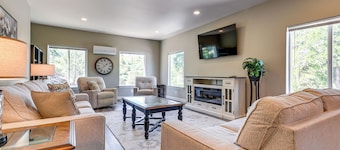 Inside Yosemite: Peaceful Foresta Retreat