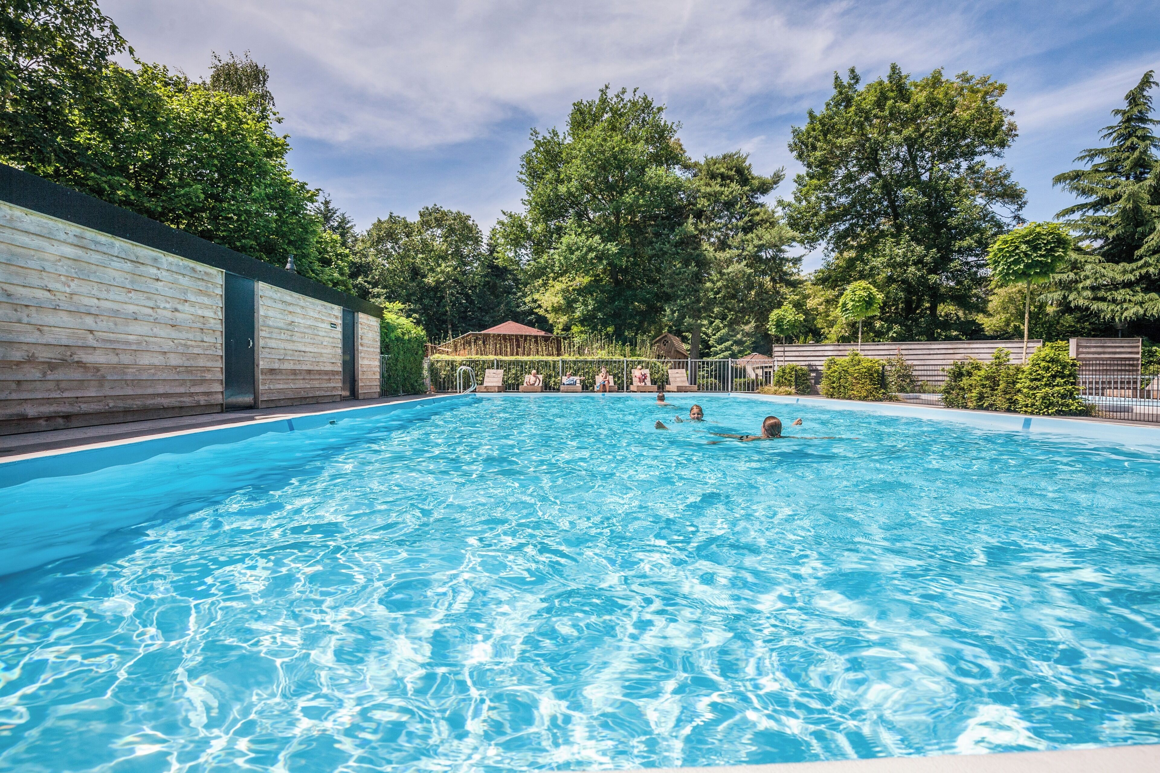 Beheizter Pool