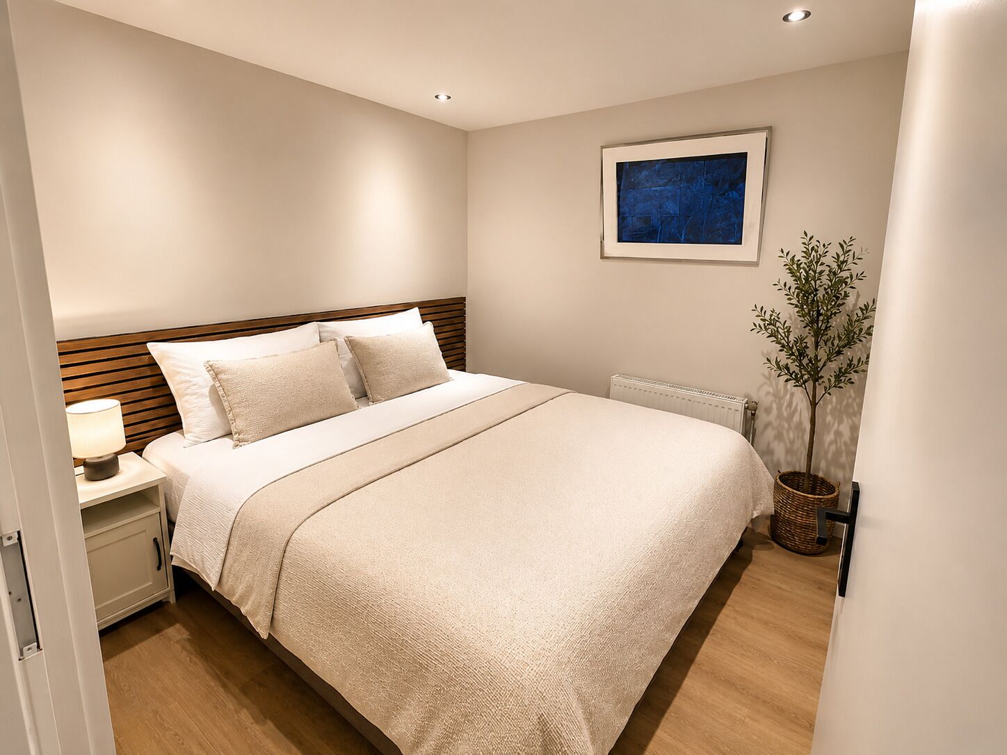 Travel cot, WiFi