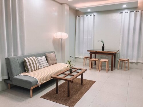 1BR Apartment Beach Getaway Perfect for Couples