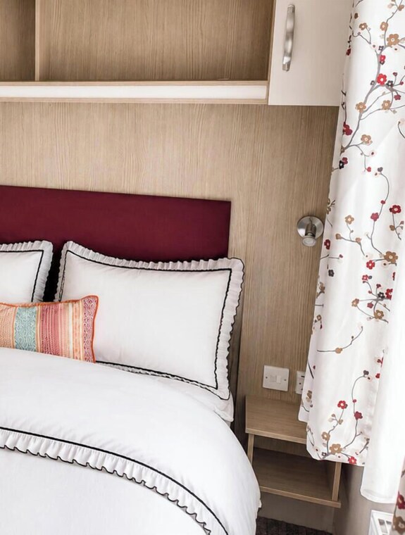 Mkrj Luxury Plus Sleeps 8 - Pet Friendly - Large En-suite- Mp619 - Camber Sands