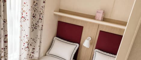 3 bedrooms, iron/ironing board, Internet, bed sheets