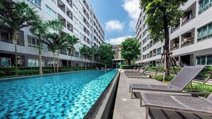 Unclassified image, 2 of 63, button - Cozy Studio Pool View at Elio Sukhumvit 64 (Bangkok)