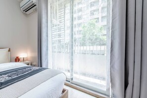 Room - Cozy Studio Pool View at Elio Sukhumvit 64 (Bangkok)