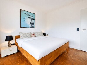 2 bedrooms, WiFi - Sonnenschein - Beachfront apartment for 4 people with a balcony and parking space. (Sylt)