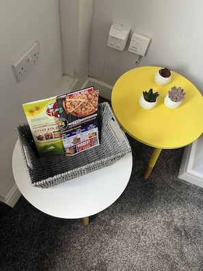 Interior - Major Rds/Free Parking/Cannock Ctr/Trades/Discount (Staffordshire)