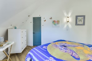 6 bedrooms, desk, Internet, bed sheets - Experience Staying in Geodome, Pool, Hot Tub, BBQ (Tucson)