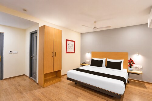 Townhouse Paldi Bus Terminal Ahmedabad