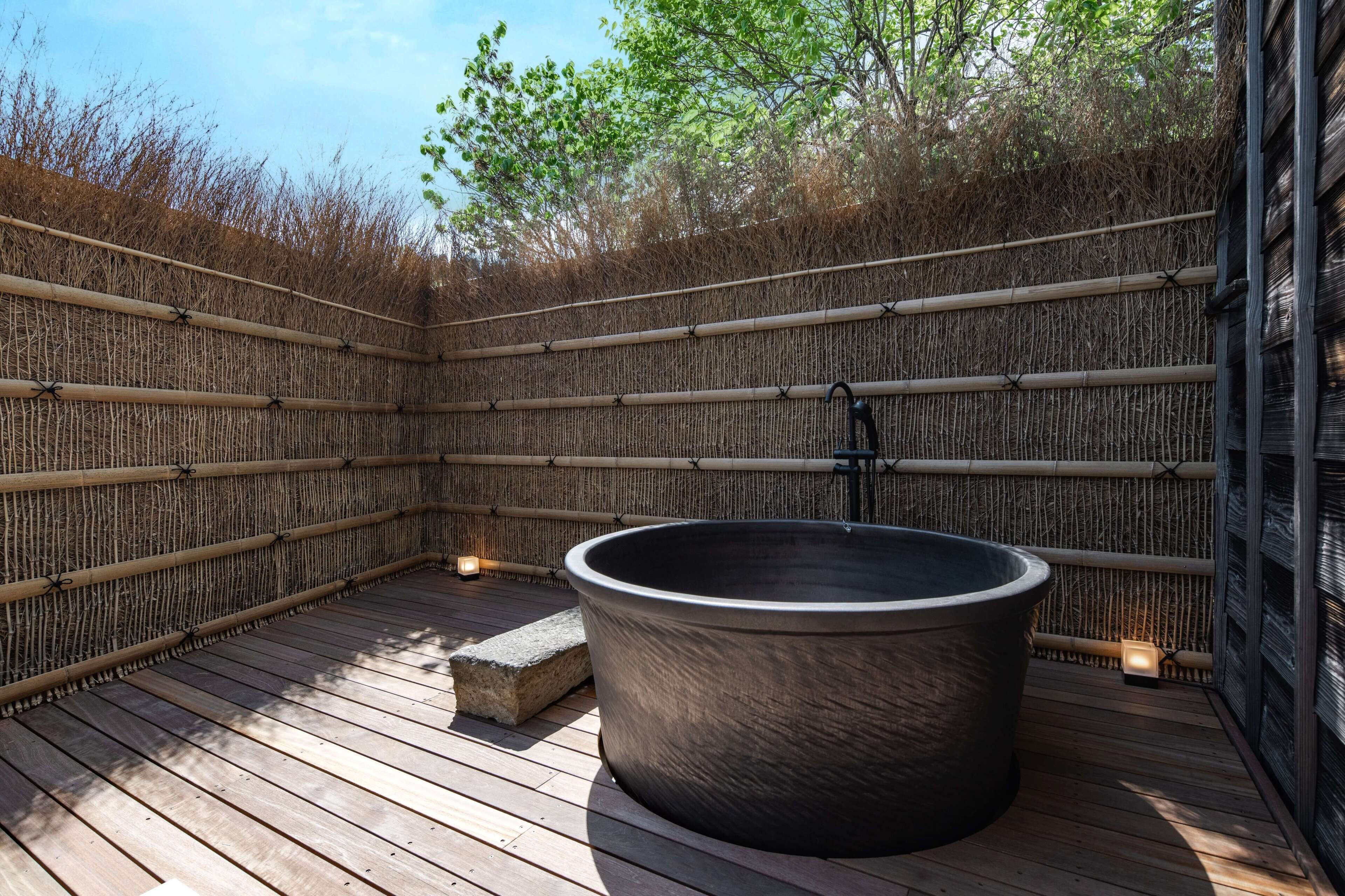 室外 SPA 浴池