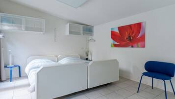 2 Schlafzimmer, Reisekinderbett, kostenloses WLAN, Bettwäsche
