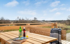 Outdoor dining - 3 bedroom stunning home in Rønde (Rønde)